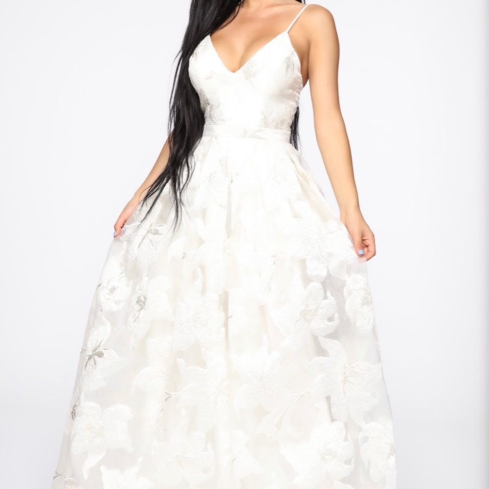 Bells Are Ringing Floral Gown-Ivory